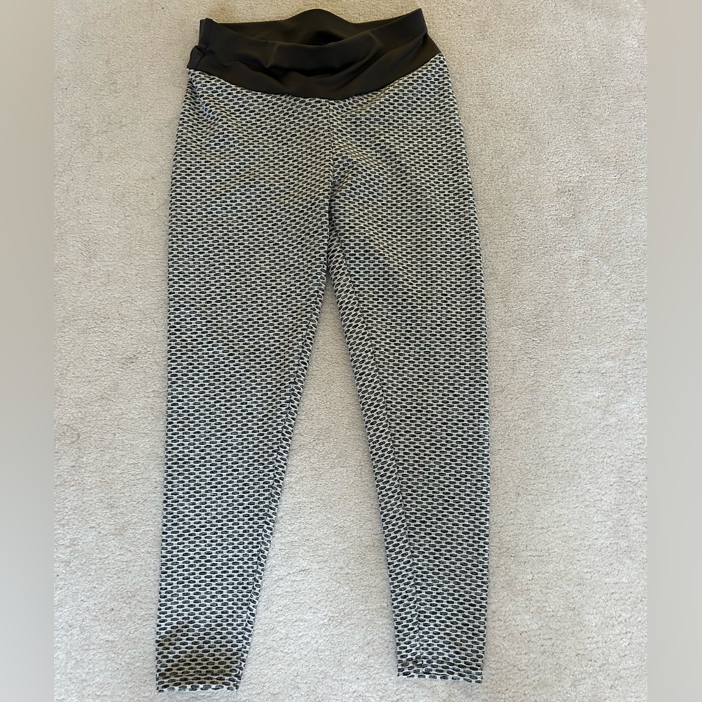 Tik tok leggings that lift your backside